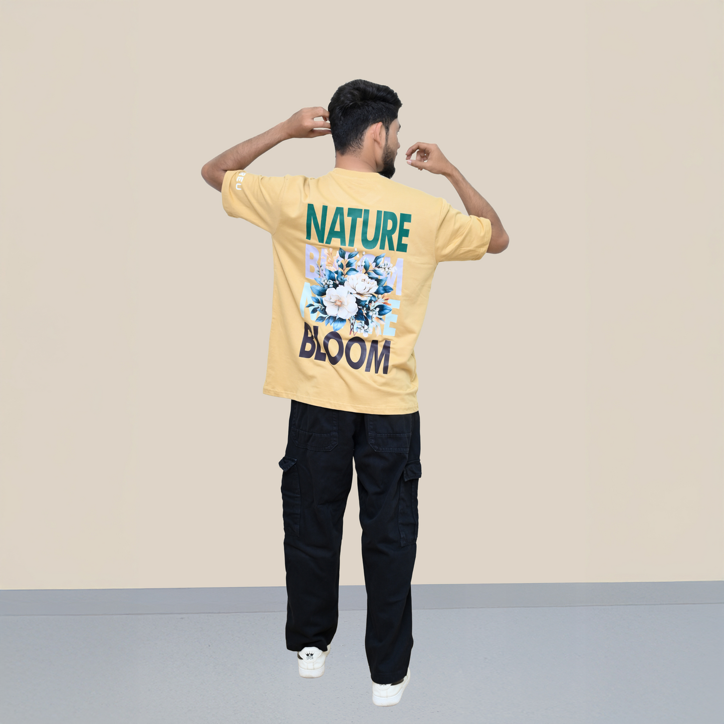 NATURE BLOOM - Oversized Fit T-Shirt